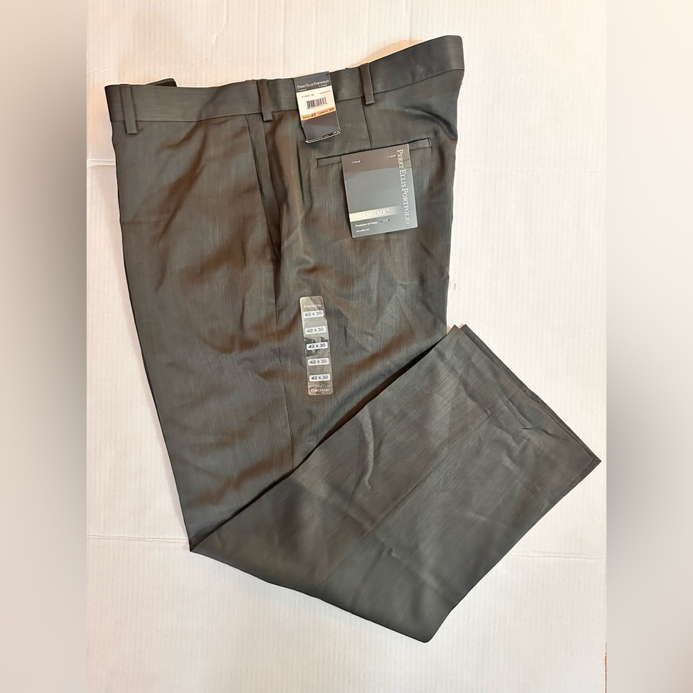 Perry Ellis Portfolio Premilux Dress Pants | 42x30 | NWT